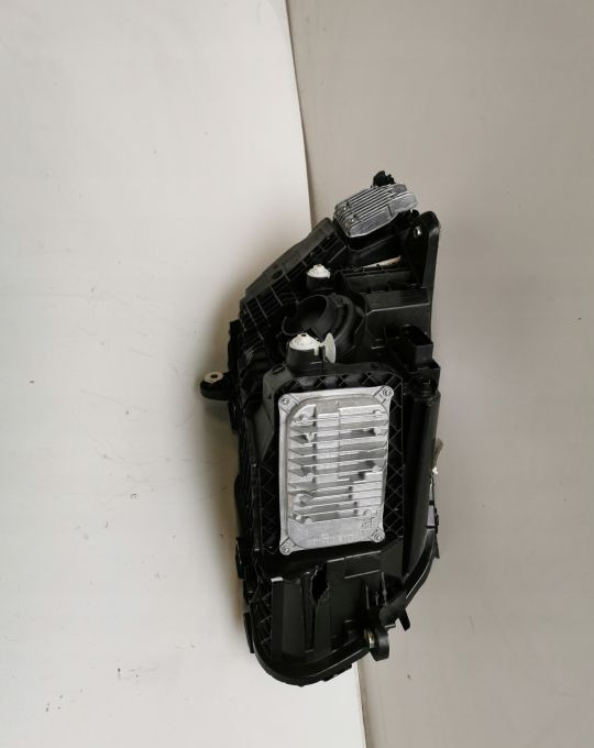 LAMPA MERCEDES C KLASA A2059065906 LIFT LEWA - Esituled - Veoauto: pilt 3 LAMPA MERCEDES C KLASA A2059065906 LIFT LEWA - Esituled - Veoauto: pilt 3