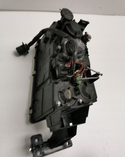 LAMPA VOLVO FH12 fh13 ORYGINAŁ PRAWA. - Esituled - Veoauto: pilt 3 LAMPA VOLVO FH12 fh13 ORYGINAŁ PRAWA. - Esituled - Veoauto: pilt 3