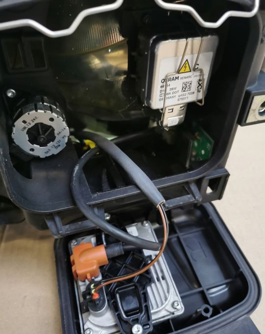 LAMPA XENON MAN TGX TGS RH.ORYGINAŁ LIFT MOCNY LED - Esituled - Veoauto: pilt 5 LAMPA XENON MAN TGX TGS RH.ORYGINAŁ LIFT MOCNY LED - Esituled - Veoauto: pilt 5