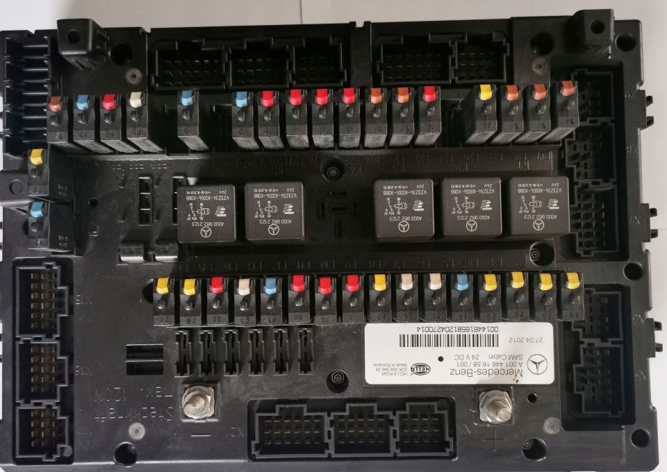 SAM CABIN MERCEDES ACTROS MP4 A001 446 16 58/001 - Kaitse - Veoauto: pilt 1 SAM CABIN MERCEDES ACTROS MP4 A001 446 16 58/001 - Kaitse - Veoauto: pilt 1