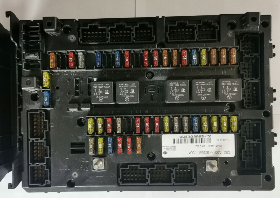 SAM CABIN MERCEDES ACTROS MP4 A001 446 26 58/001 - Kaitse: pilt 1 SAM CABIN MERCEDES ACTROS MP4 A001 446 26 58/001 - Kaitse: pilt 1