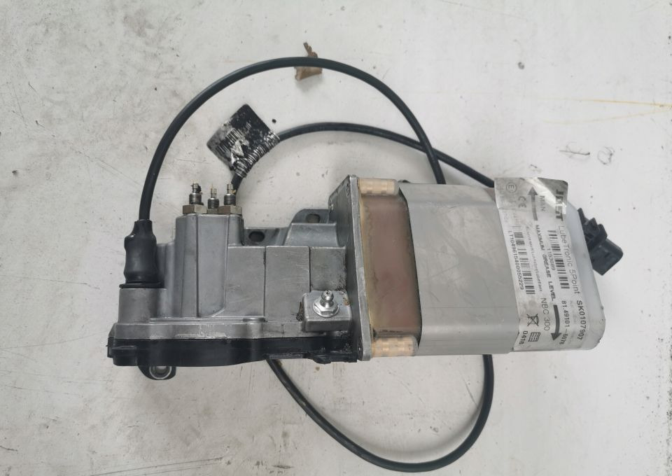 SMAROWANIE SIODŁA JOST MAN TGX TGS 81.49101-6078 - Sidurattad - Veoauto: pilt 1 SMAROWANIE SIODŁA JOST MAN TGX TGS 81.49101-6078 - Sidurattad - Veoauto: pilt 1