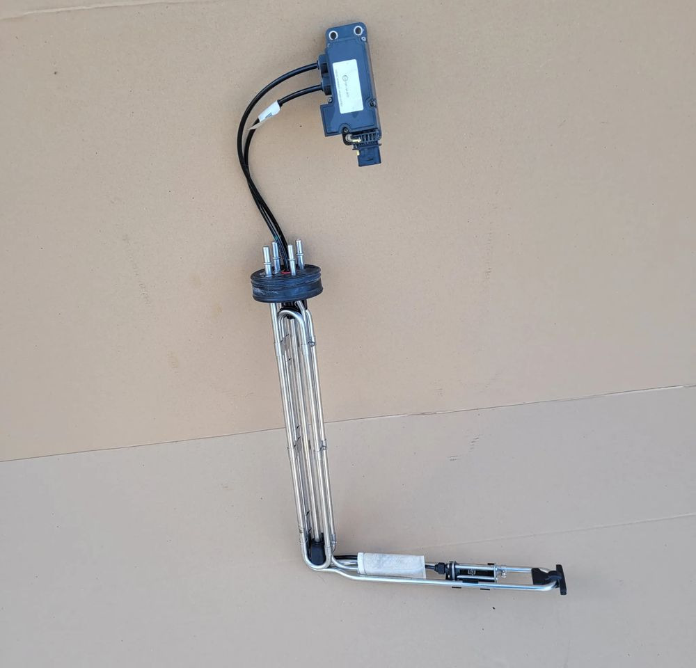 SMOK AD BLUE MAN TGX TGS 81.15408-6095 - Kütusesüsteem - Veoauto: pilt 1 SMOK AD BLUE MAN TGX TGS 81.15408-6095 - Kütusesüsteem - Veoauto: pilt 1