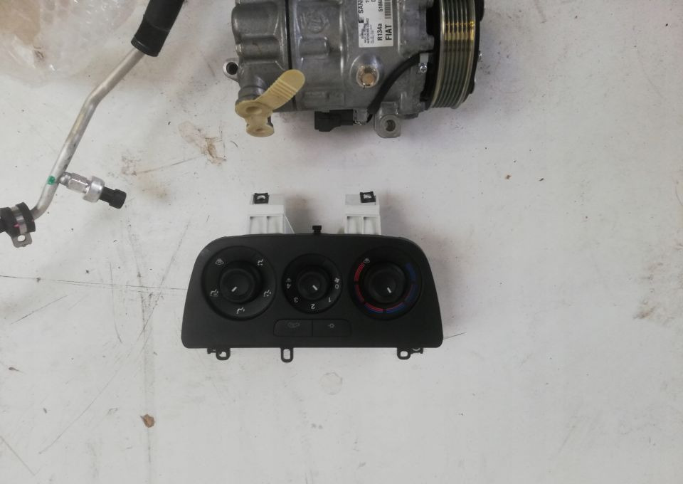 STEROWNIK NAGRZEWNICY FIAT DOBLO, COMBO - Soojendus/ Ventilatsioon - Tarbesõiduk: pilt 1 STEROWNIK NAGRZEWNICY FIAT DOBLO, COMBO - Soojendus/ Ventilatsioon - Tarbesõiduk: pilt 1