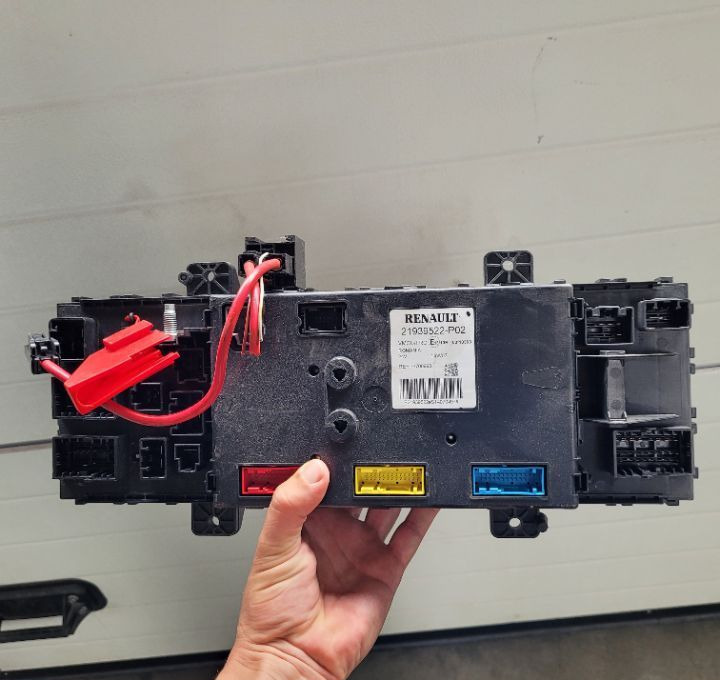 STEROWNIK RENAULT RANGE T 21939522-P02 - Mootori juhtimisseade - Veoauto: pilt 1 STEROWNIK RENAULT RANGE T 21939522-P02 - Mootori juhtimisseade - Veoauto: pilt 1