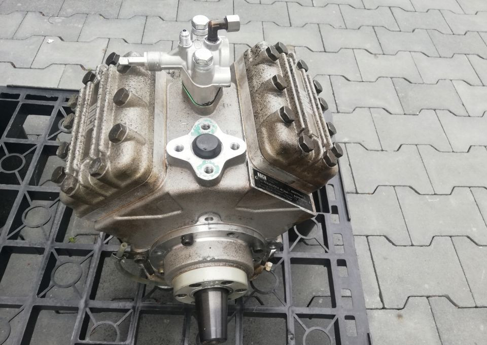 Sprężarka kompresor klimatyzacji Bock FKX40/470K - Kliimaseadme kompressor: pilt 1 Sprężarka kompresor klimatyzacji Bock FKX40/470K - Kliimaseadme kompressor: pilt 1