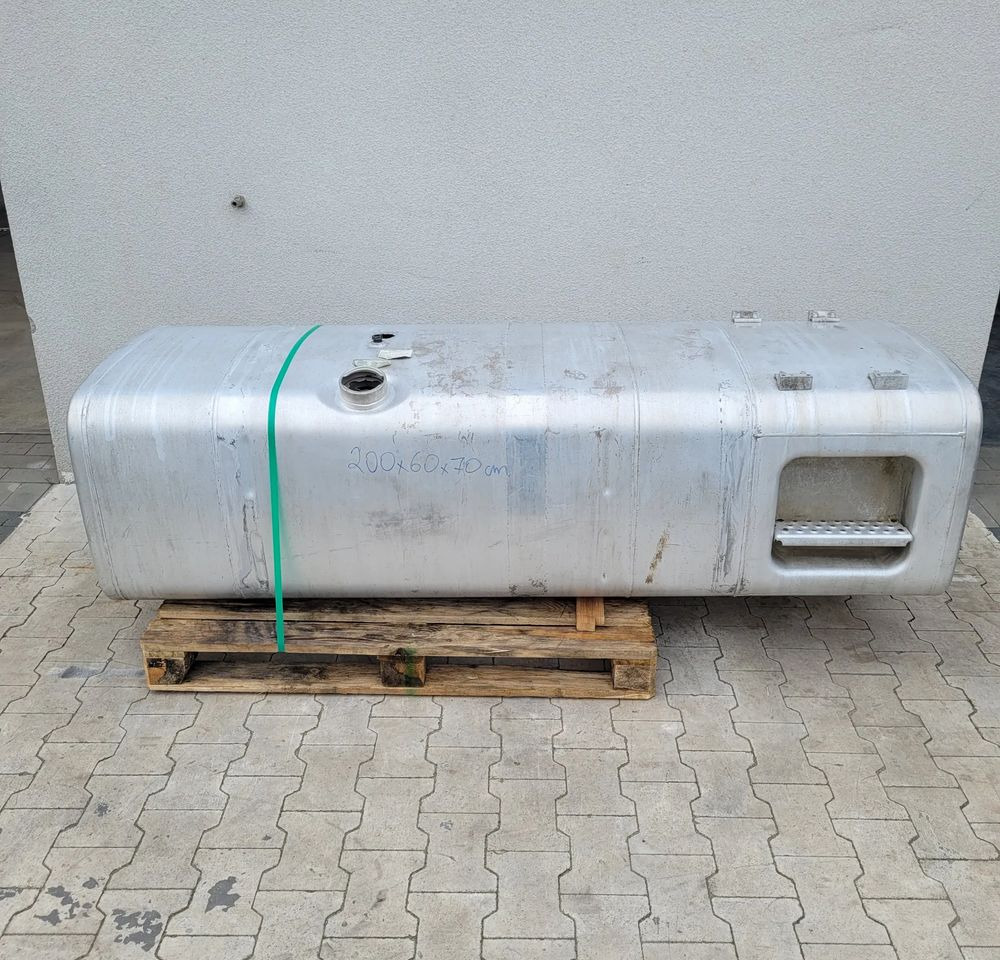 ZBIORNIK PALIWA MAN TGX TGS 200X60X70CM - Kütusepaak - Veoauto: pilt 1 ZBIORNIK PALIWA MAN TGX TGS 200X60X70CM - Kütusepaak - Veoauto: pilt 1