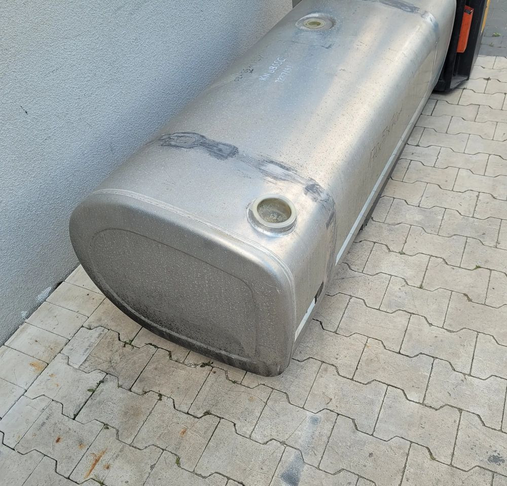ZBIORNIK PALIWA VOLVO FH4 170X53X70 LOW DECK 540l - Kütusepaak - Veoauto: pilt 3 ZBIORNIK PALIWA VOLVO FH4 170X53X70 LOW DECK 540l - Kütusepaak - Veoauto: pilt 3