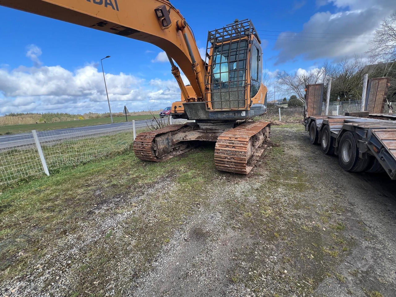 HYUNDAI ROBEX 180 LC-9 - Lintekskavaator: pilt 1 HYUNDAI ROBEX 180 LC-9 - Lintekskavaator: pilt 1
