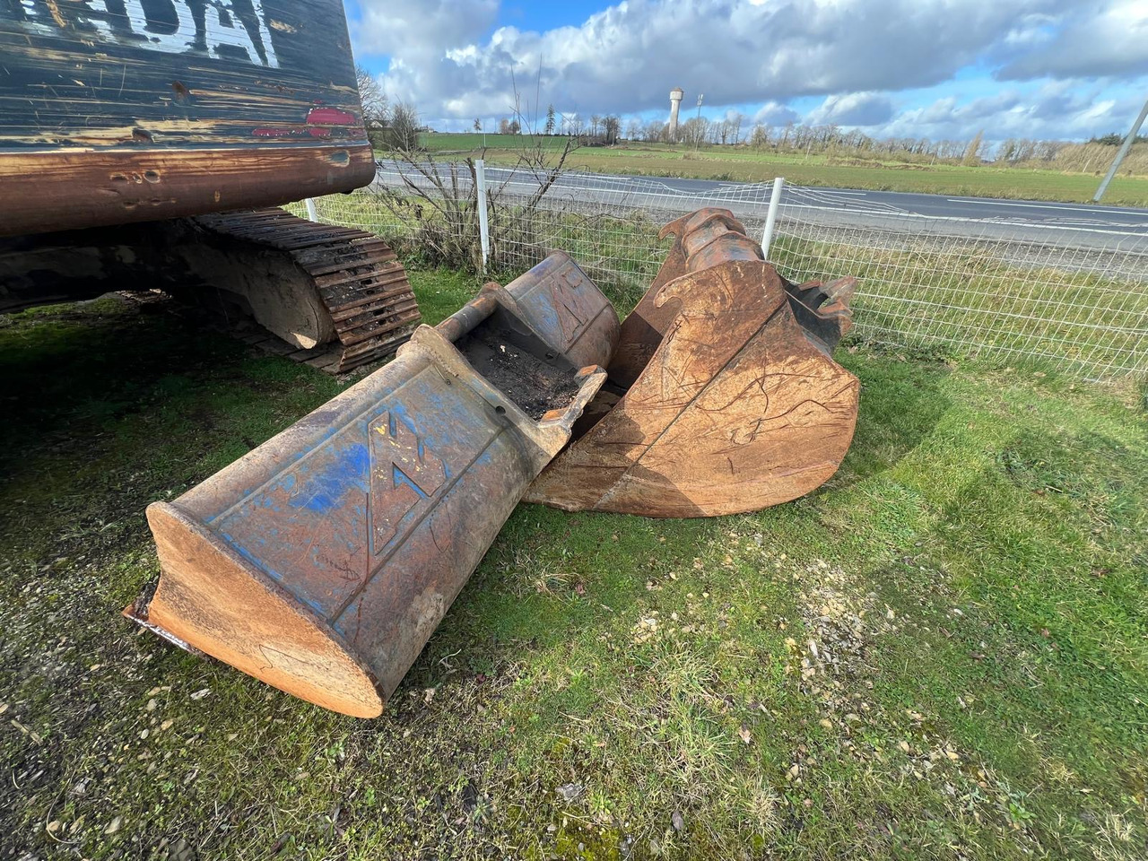 HYUNDAI ROBEX180L0-9 - Lintekskavaator: pilt 5 HYUNDAI ROBEX180L0-9 - Lintekskavaator: pilt 5