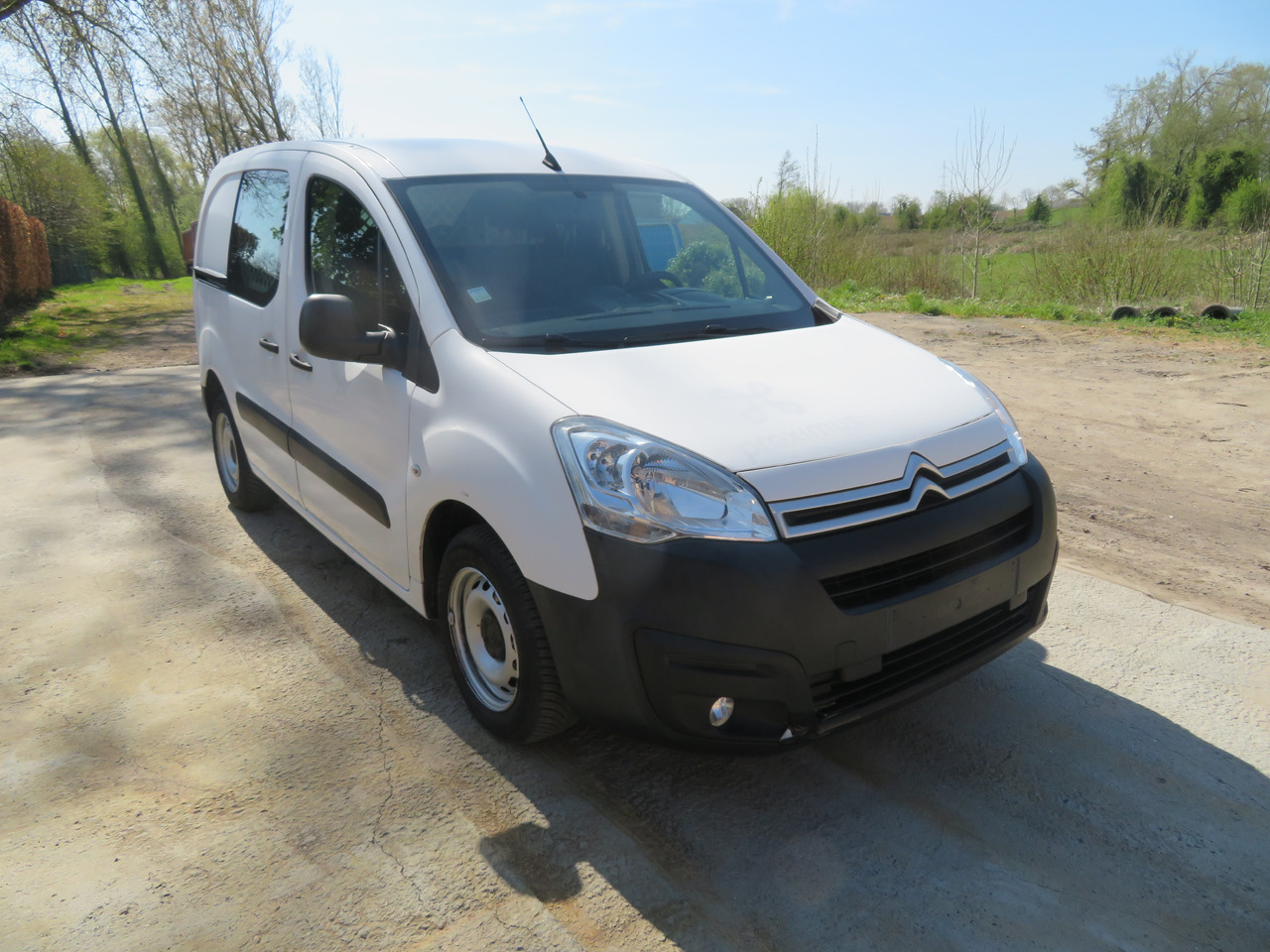 CITROËN Berlingo 1.6 BlueHDi CLUB - Kaubik: pilt 1 CITROËN Berlingo 1.6 BlueHDi CLUB - Kaubik: pilt 1