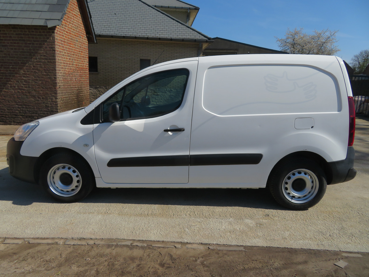 CITROËN Berlingo 1.6 BlueHDi CLUB - Kaubik: pilt 4 CITROËN Berlingo 1.6 BlueHDi CLUB - Kaubik: pilt 4