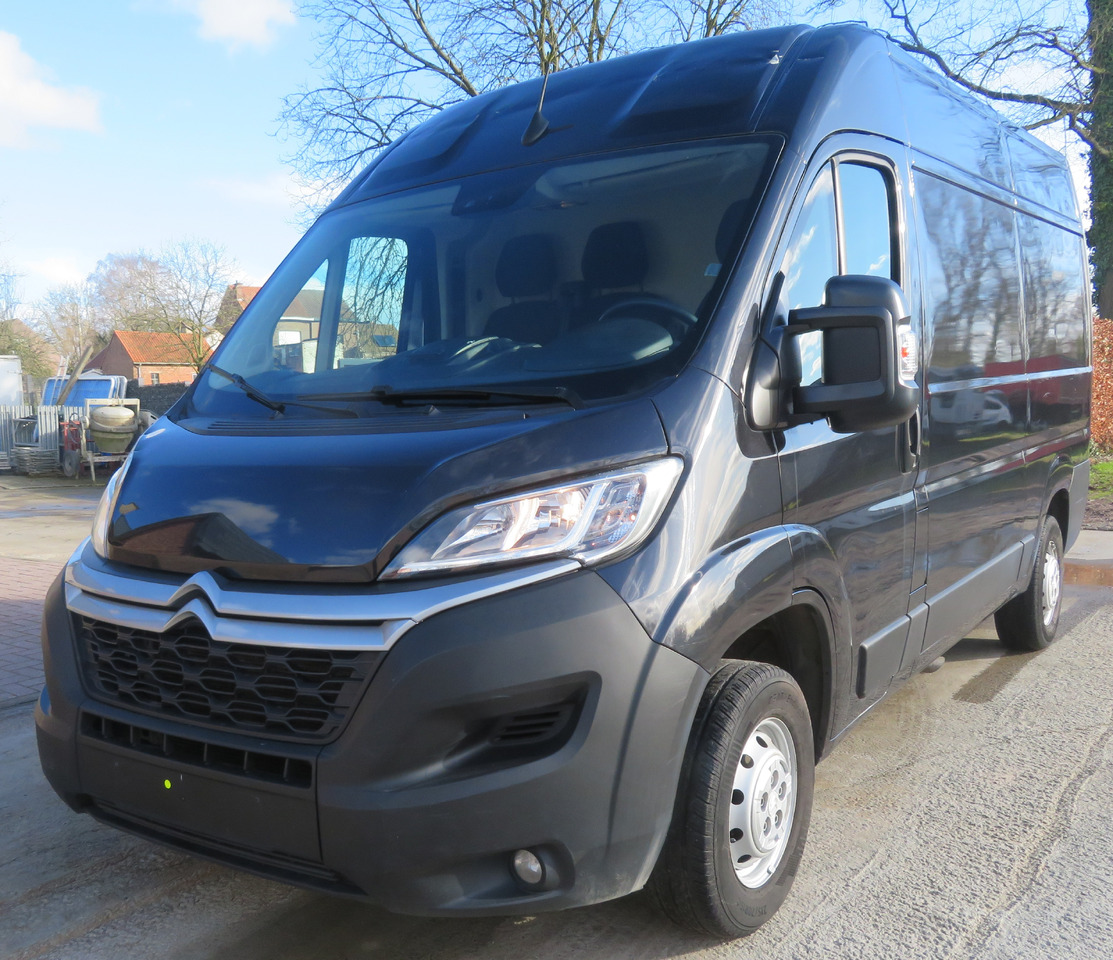 Citroën Jumpy 2.2 blueHDI L2H2 - Väike kaubik: pilt 2 Citroën Jumpy 2.2 blueHDI L2H2 - Väike kaubik: pilt 2