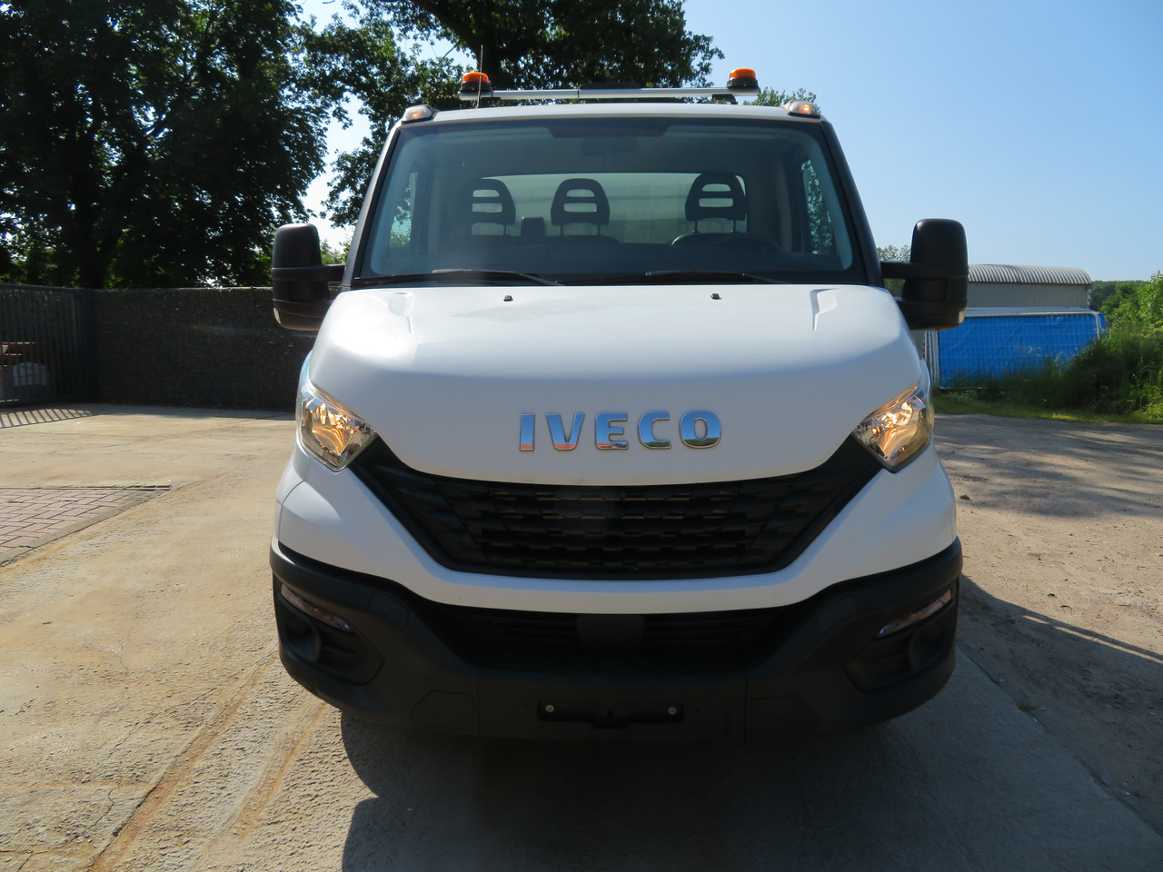 IVECO Daily 35C16 3.0 - Tarbesõiduk kallur: pilt 2 IVECO Daily 35C16 3.0 - Tarbesõiduk kallur: pilt 2
