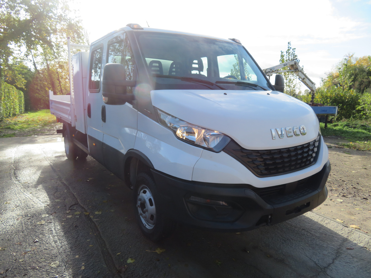 Iveco Daily 35C16 3.0 - Tarbesõiduk kallur, Meeskonnaauto: pilt 1 Iveco Daily 35C16 3.0 - Tarbesõiduk kallur, Meeskonnaauto: pilt 1