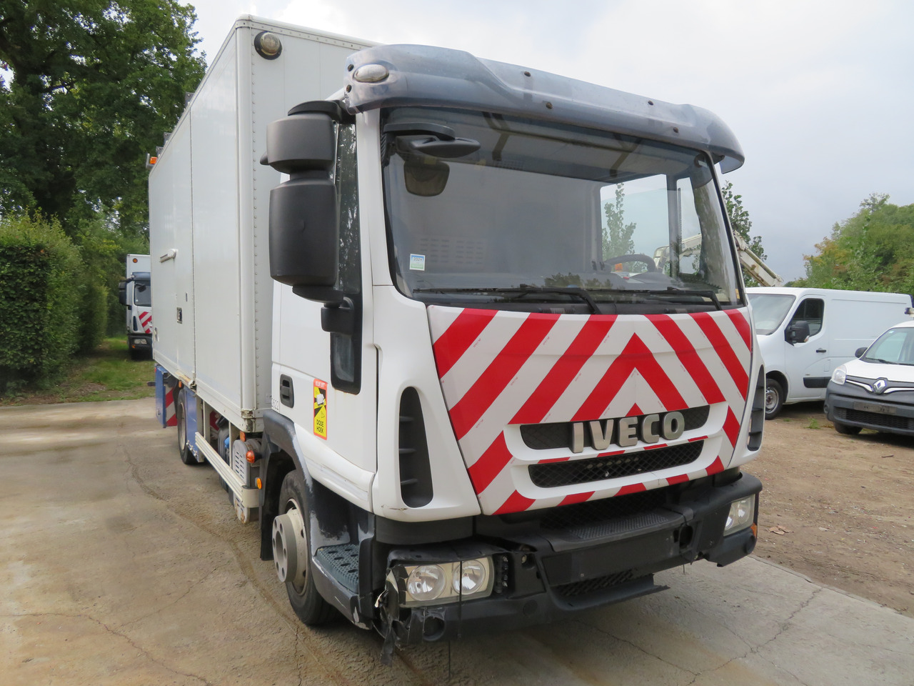 Iveco Eurocargo ML90E18 Bakwagen - Kasti veoauto: pilt 1 Iveco Eurocargo ML90E18 Bakwagen - Kasti veoauto: pilt 1