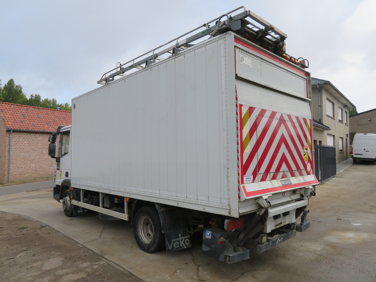 Iveco Eurocargo ML90E18 Bakwagen - Kasti veoauto: pilt 5 Iveco Eurocargo ML90E18 Bakwagen - Kasti veoauto: pilt 5