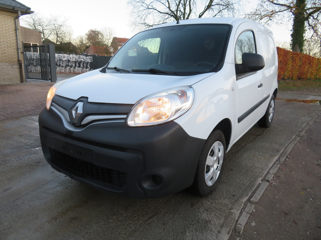Renault Kangoo EXPRESS ENERGY 1.5dCi - Väike kaubik: pilt 3 Renault Kangoo EXPRESS ENERGY 1.5dCi - Väike kaubik: pilt 3