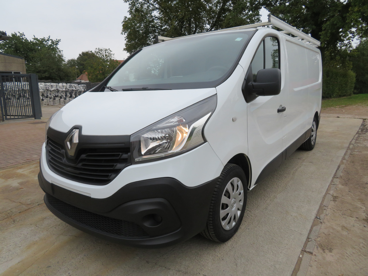 Renault Trafic 1.6dCi Grand Confort - L2H1 - Väike kaubik: pilt 3 Renault Trafic 1.6dCi Grand Confort - L2H1 - Väike kaubik: pilt 3