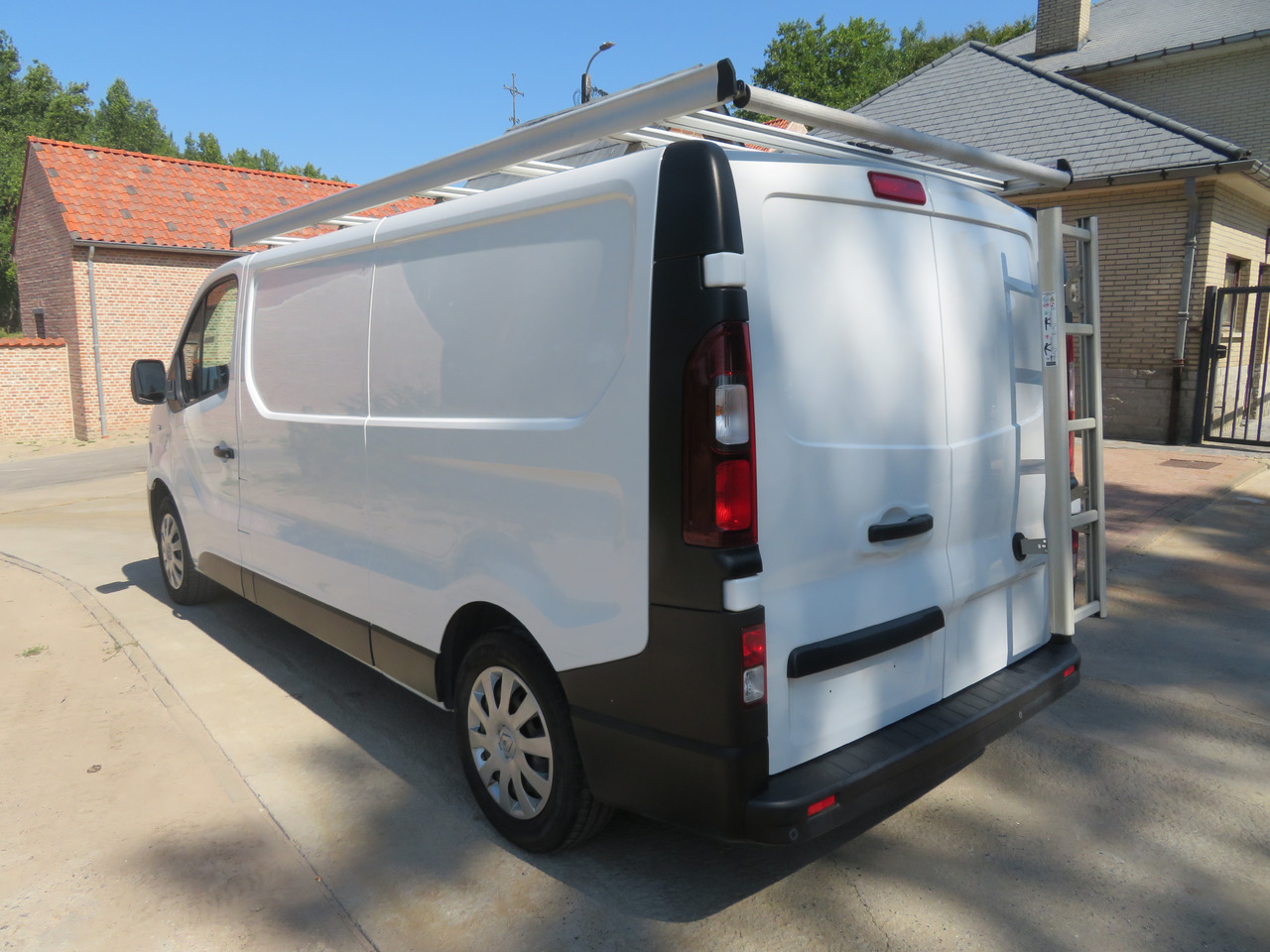 Renault Trafic 1.6dCi Grand Confort - L2H1 - Väike kaubik: pilt 5 Renault Trafic 1.6dCi Grand Confort - L2H1 - Väike kaubik: pilt 5