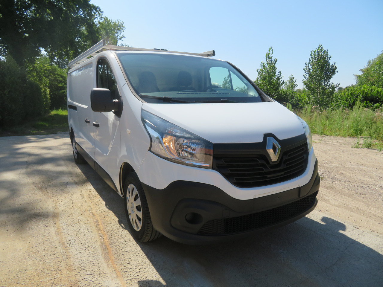 Renault Trafic 1.6dCi Grand Confort - L2H1 - Väike kaubik: pilt 1 Renault Trafic 1.6dCi Grand Confort - L2H1 - Väike kaubik: pilt 1