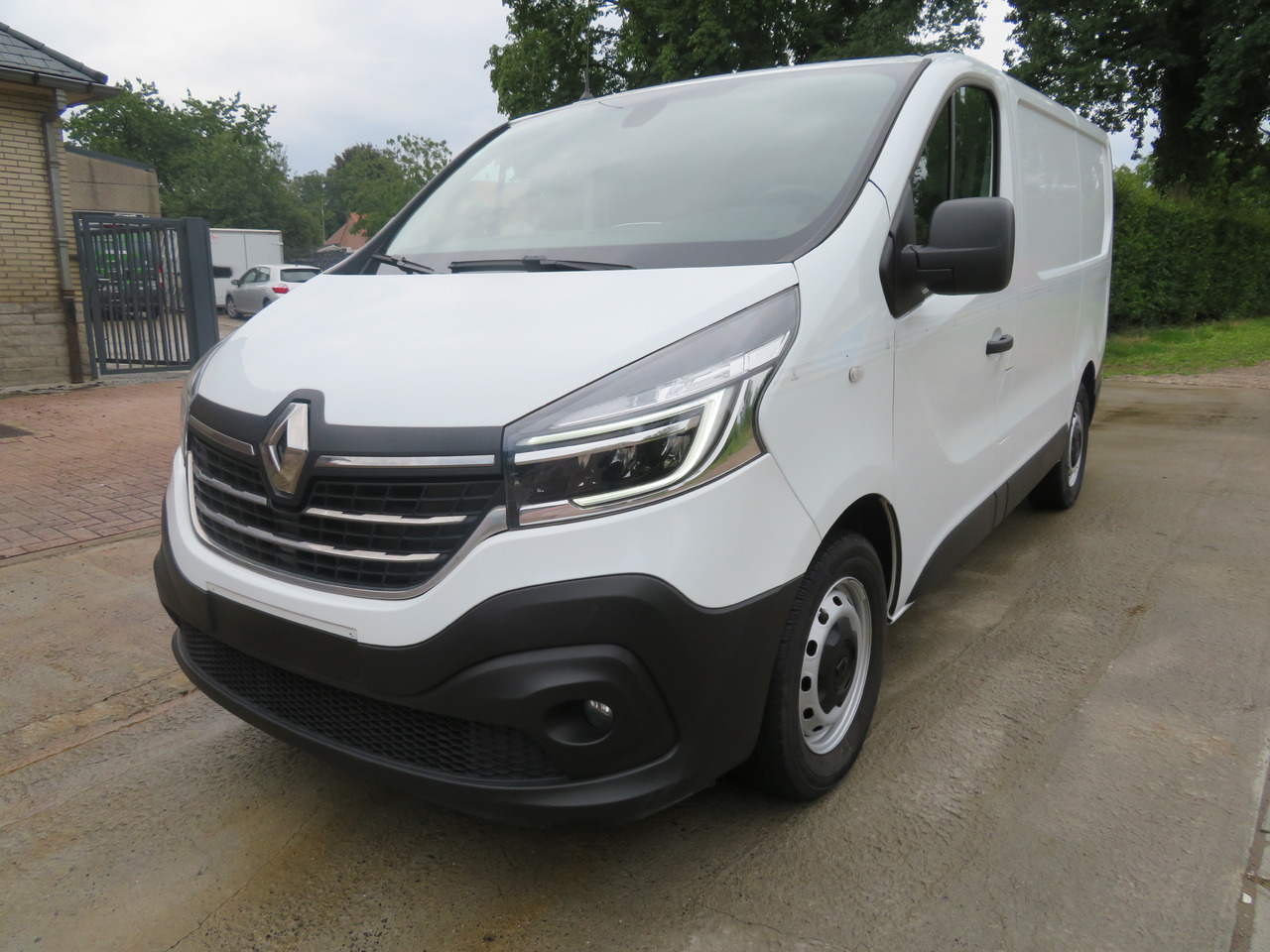 Renault Trafic 2.0dCi Grand Confort - L2H1 - Väike kaubik: pilt 3 Renault Trafic 2.0dCi Grand Confort - L2H1 - Väike kaubik: pilt 3