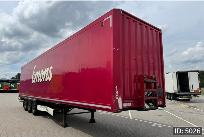 Krone SD / Disk brakes / Double stock - Furgoonpoolhaagis: pilt 4 Krone SD / Disk brakes / Double stock - Furgoonpoolhaagis: pilt 4