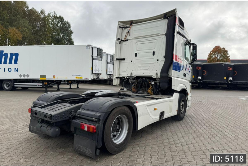Mercedes-Benz Actros 1845 GigaSpace, Euro 6, / Fridge / 2 Tanks / 3 Pieces - Sadulveok: pilt 3 Mercedes-Benz Actros 1845 GigaSpace, Euro 6, / Fridge / 2 Tanks / 3 Pieces - Sadulveok: pilt 3