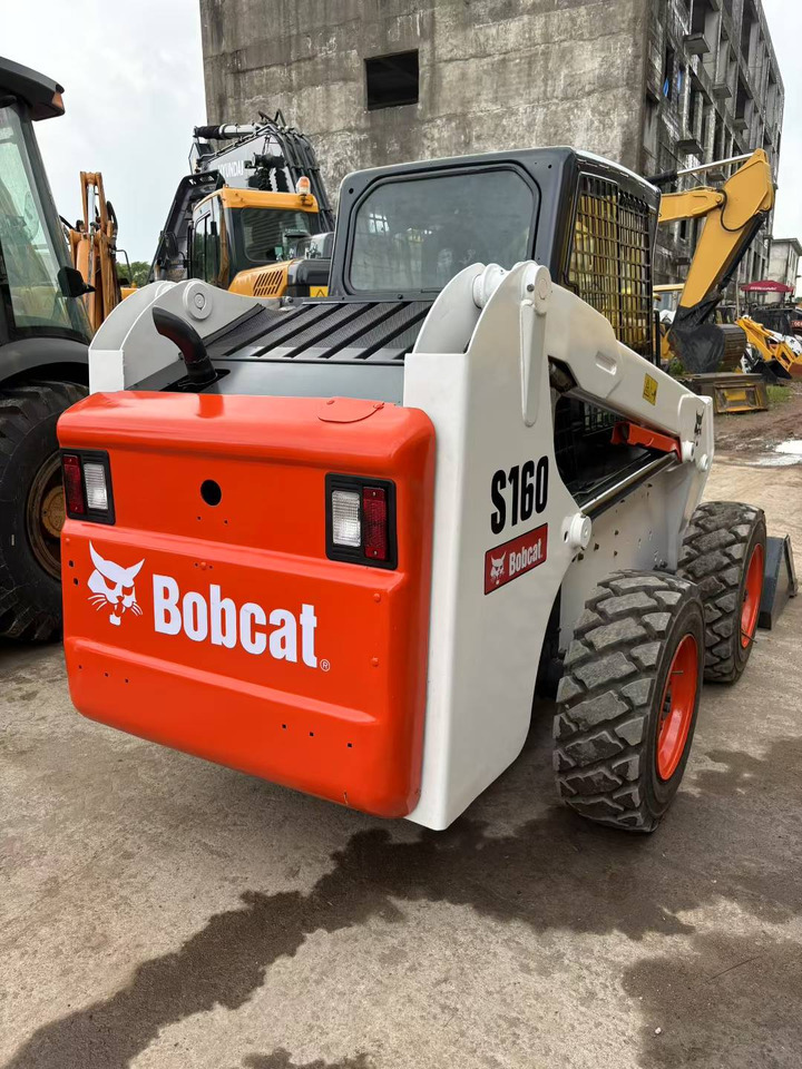 BOBCAT Skid Steer Loader S160 - Kompaktlaadur: pilt 2 BOBCAT Skid Steer Loader S160 - Kompaktlaadur: pilt 2