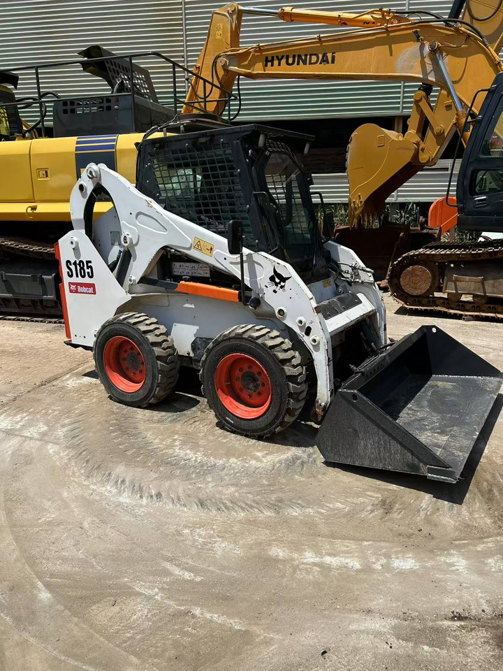 BOBCAT Skid Steer Loader S185 - Kompaktlaadur: pilt 2 BOBCAT Skid Steer Loader S185 - Kompaktlaadur: pilt 2