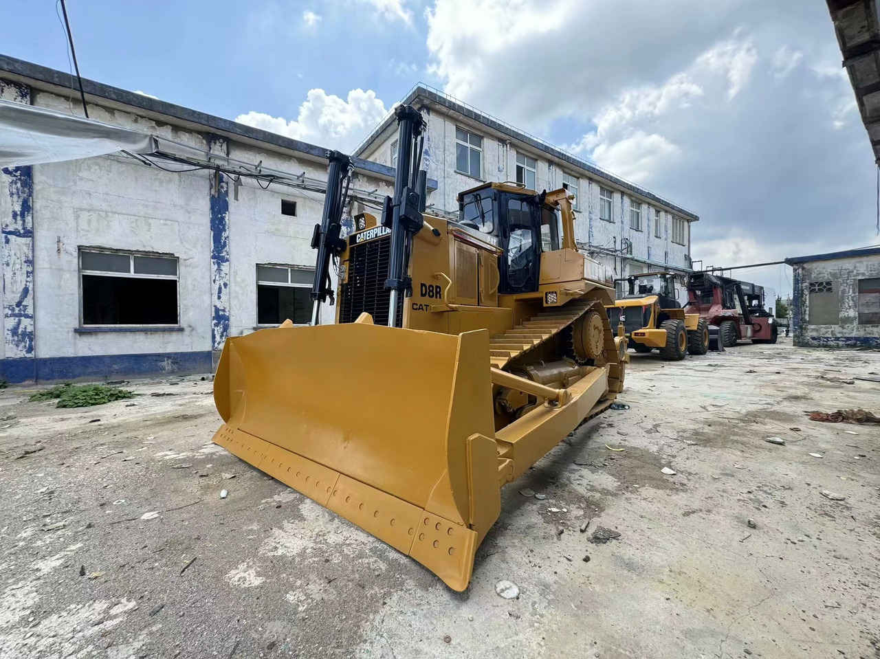 CAT Bulldozer D8R Click for Discount - Buldooser: pilt 3 CAT Bulldozer D8R Click for Discount - Buldooser: pilt 3