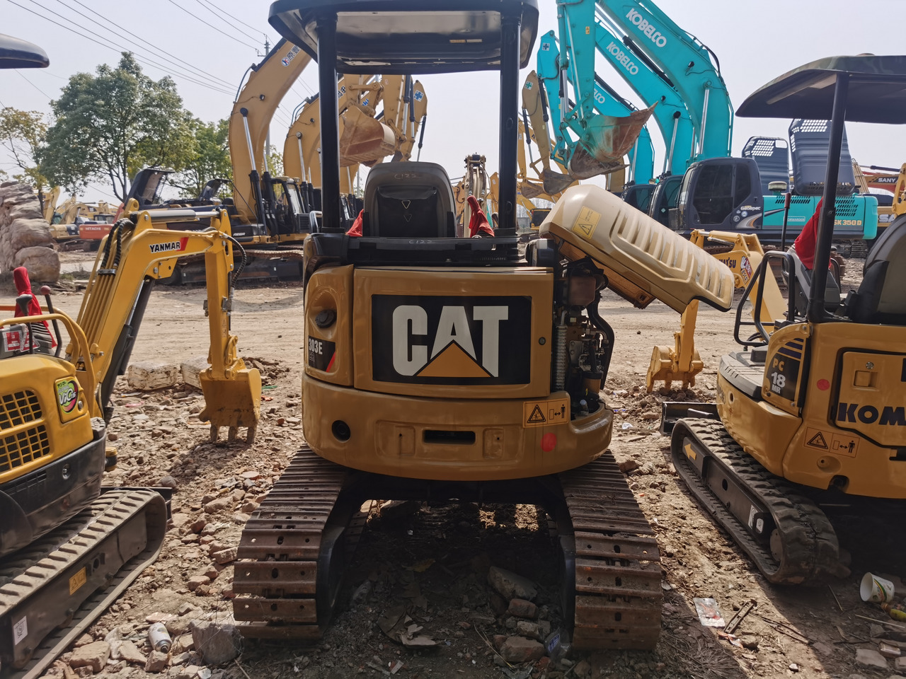 CATERPILLAR 303ECR - Miniekskavaator: pilt 4 CATERPILLAR 303ECR - Miniekskavaator: pilt 4