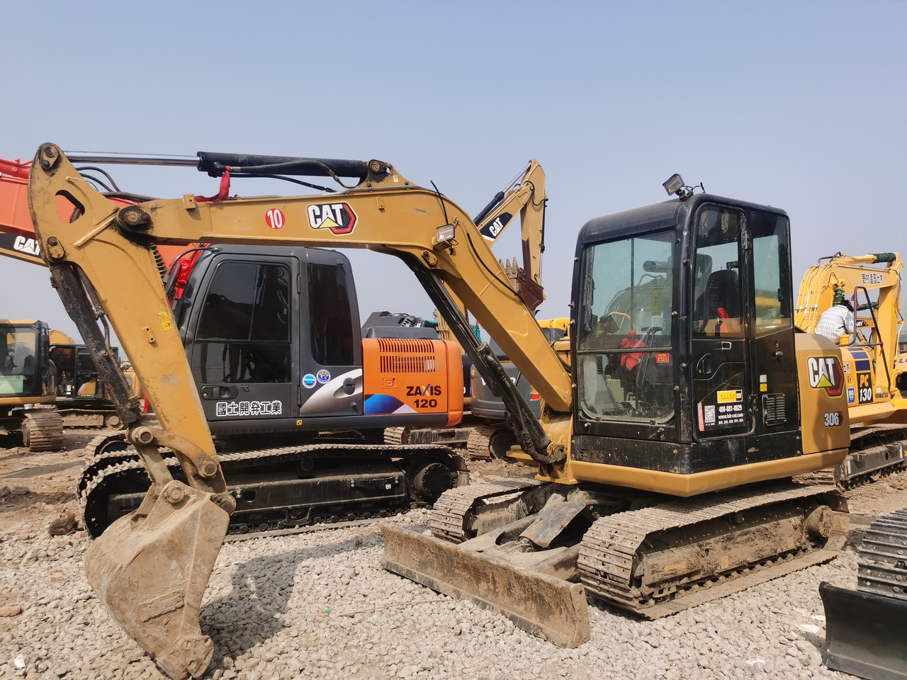 CATERPILLAR 306E2 - Lintekskavaator: pilt 1 CATERPILLAR 306E2 - Lintekskavaator: pilt 1
