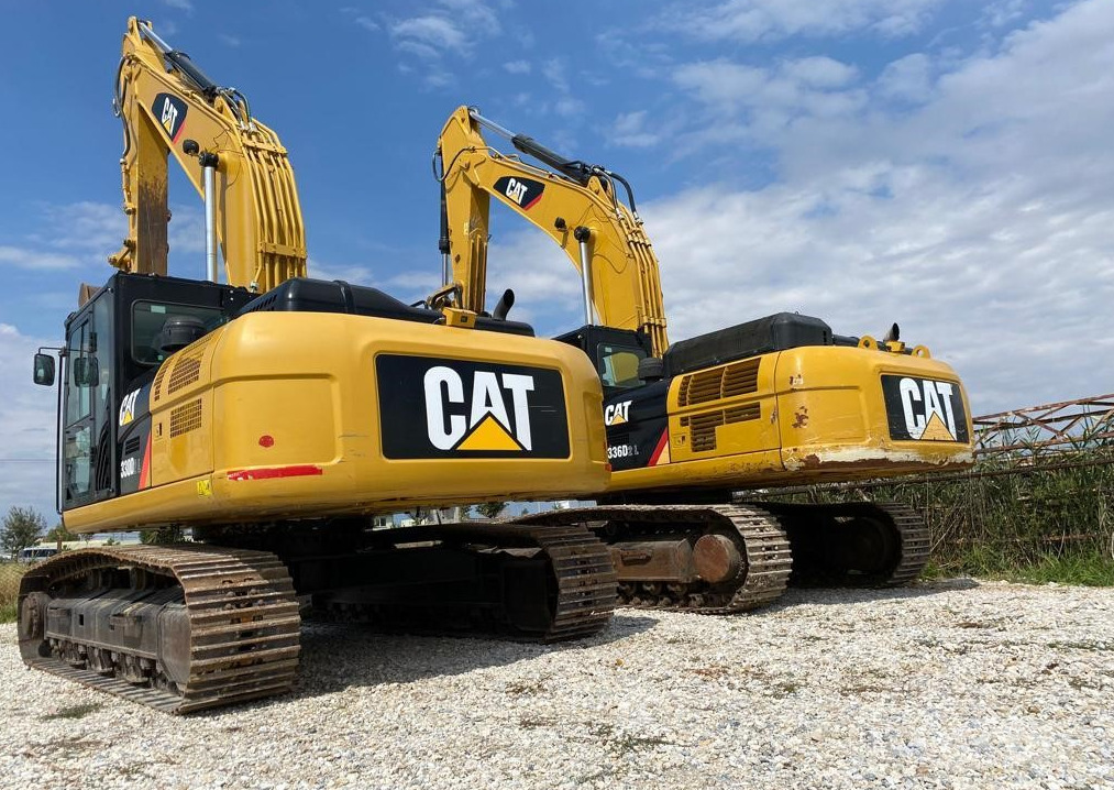 CATERPILLAR 330D2L - Lintekskavaator: pilt 2 CATERPILLAR 330D2L - Lintekskavaator: pilt 2