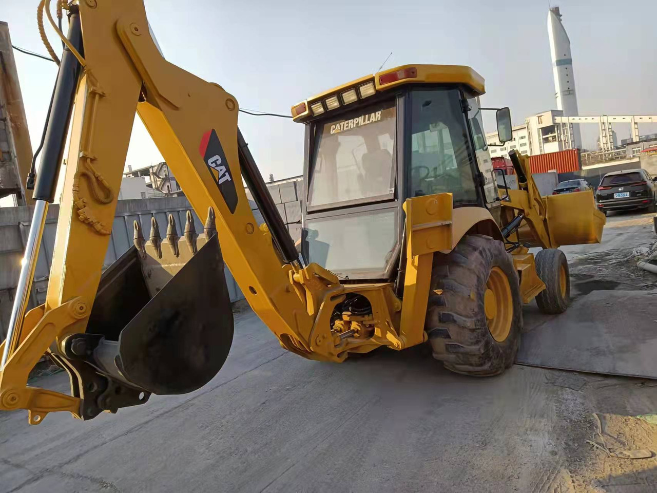 CATERPILLAR 416E - Ekskavaator-laadur: pilt 2 CATERPILLAR 416E - Ekskavaator-laadur: pilt 2
