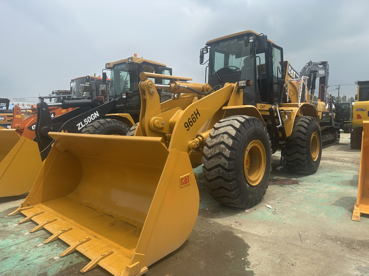 CATERPILLAR 966H - Rataslaadur: pilt 1 CATERPILLAR 966H - Rataslaadur: pilt 1