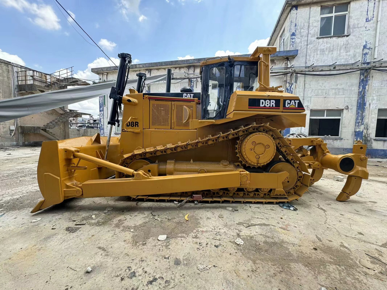 CATERPILLAR Bulldozer D8G Good Condition - Buldooser: pilt 1 CATERPILLAR Bulldozer D8G Good Condition - Buldooser: pilt 1