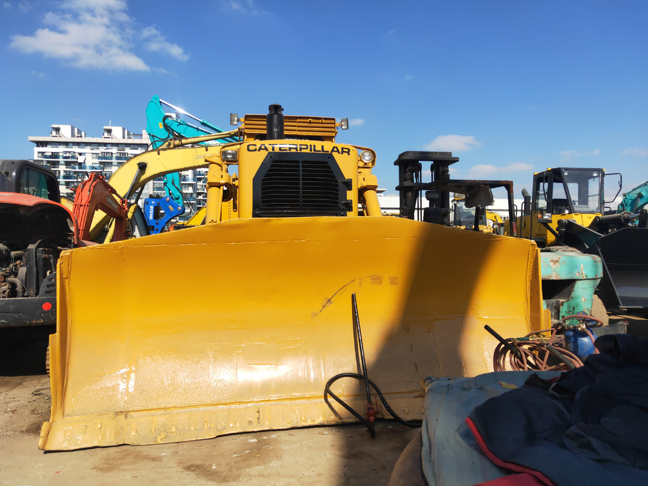 CATERPILLAR D9H - Buldooser: pilt 1 CATERPILLAR D9H - Buldooser: pilt 1