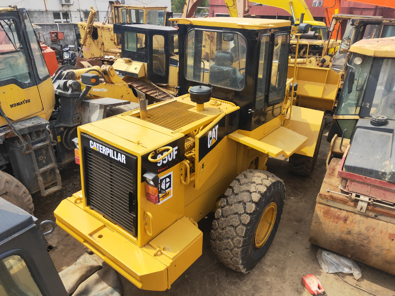 CATERPILLAR Wheel Loader  950F Click Here for Discount - Rataslaadur: pilt 1 CATERPILLAR Wheel Loader  950F Click Here for Discount - Rataslaadur: pilt 1