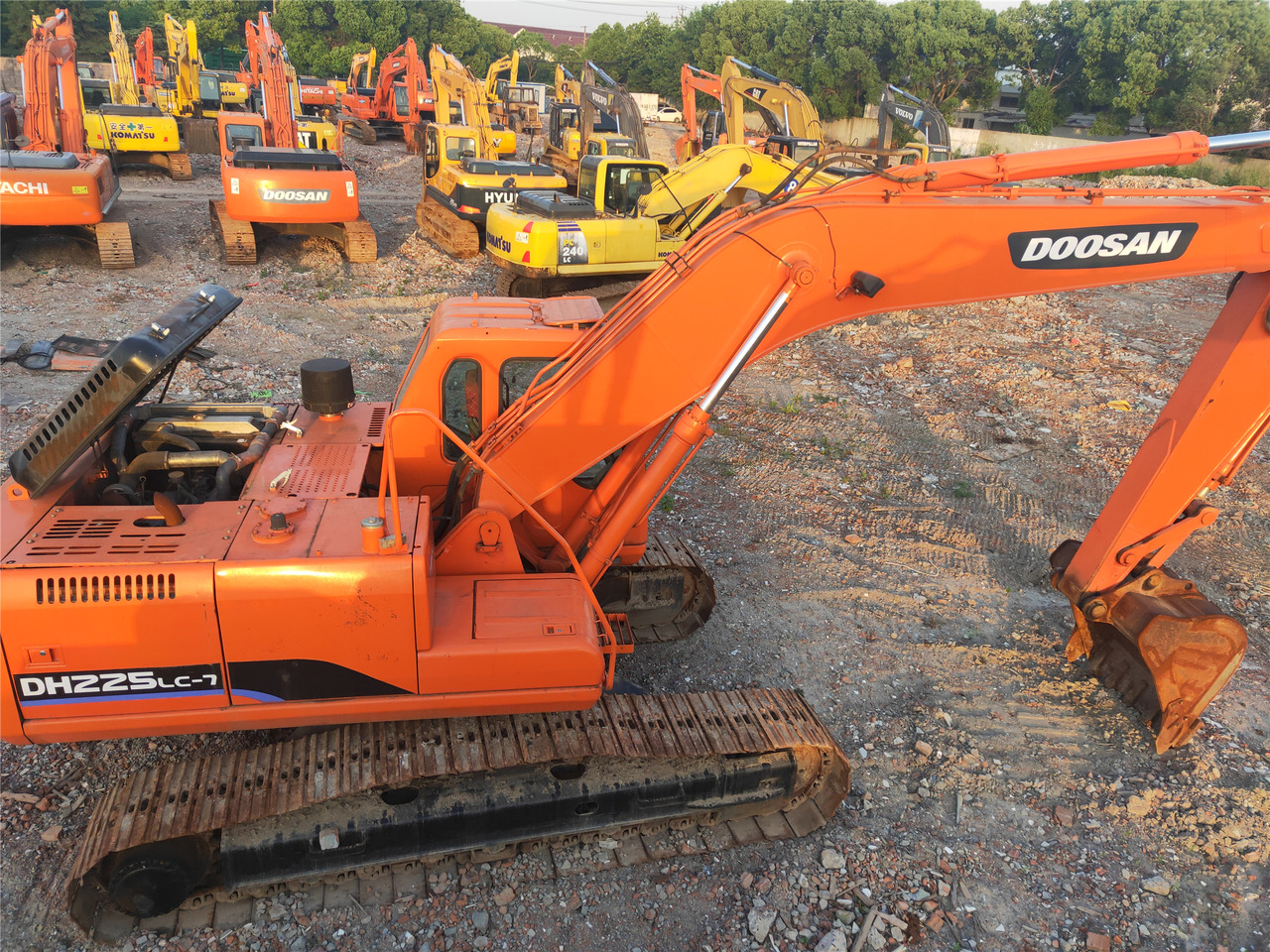 DOOSAN Crawler excavator - Lintekskavaator: pilt 2 DOOSAN Crawler excavator - Lintekskavaator: pilt 2