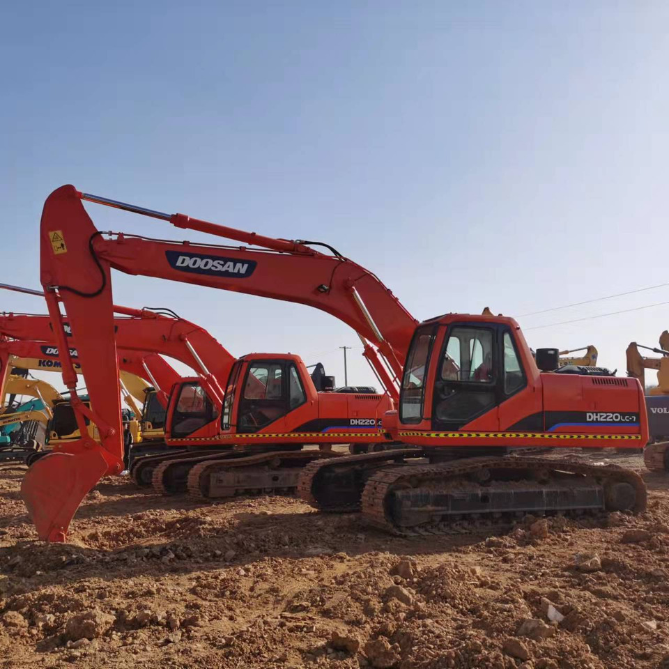 DOOSAN DH220LC-7 - Lintekskavaator: pilt 1 DOOSAN DH220LC-7 - Lintekskavaator: pilt 1