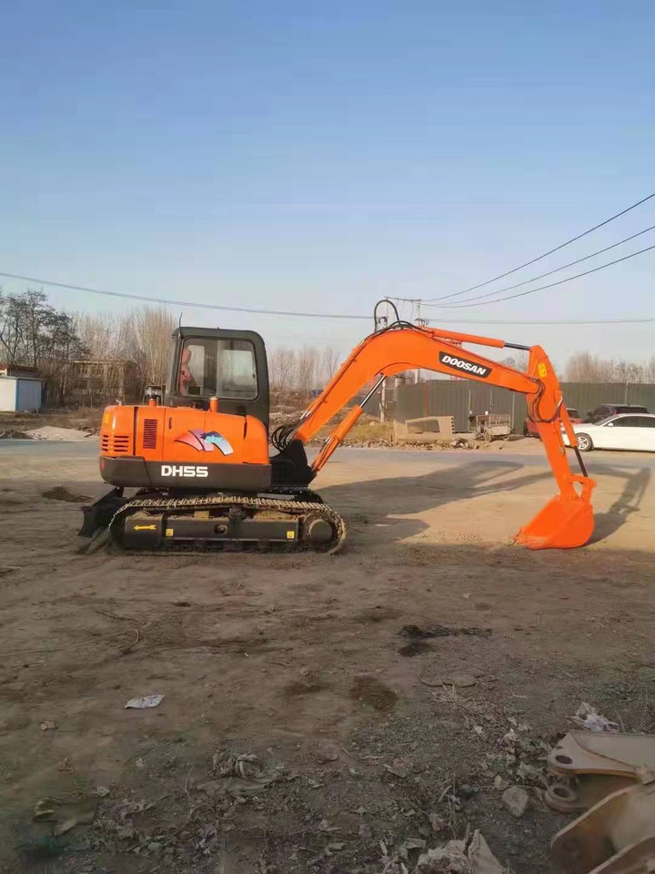 DOOSAN DH55 - Lintekskavaator: pilt 3 DOOSAN DH55 - Lintekskavaator: pilt 3
