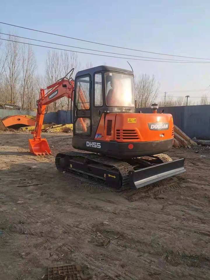 DOOSAN DH55 - Lintekskavaator: pilt 5 DOOSAN DH55 - Lintekskavaator: pilt 5