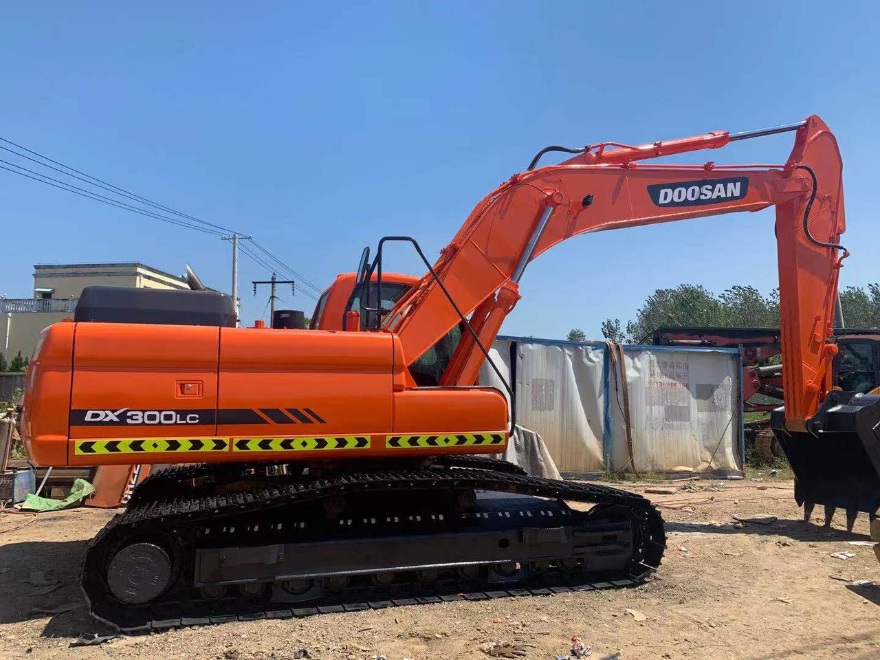 DOOSAN DX300LC - Lintekskavaator: pilt 1 DOOSAN DX300LC - Lintekskavaator: pilt 1