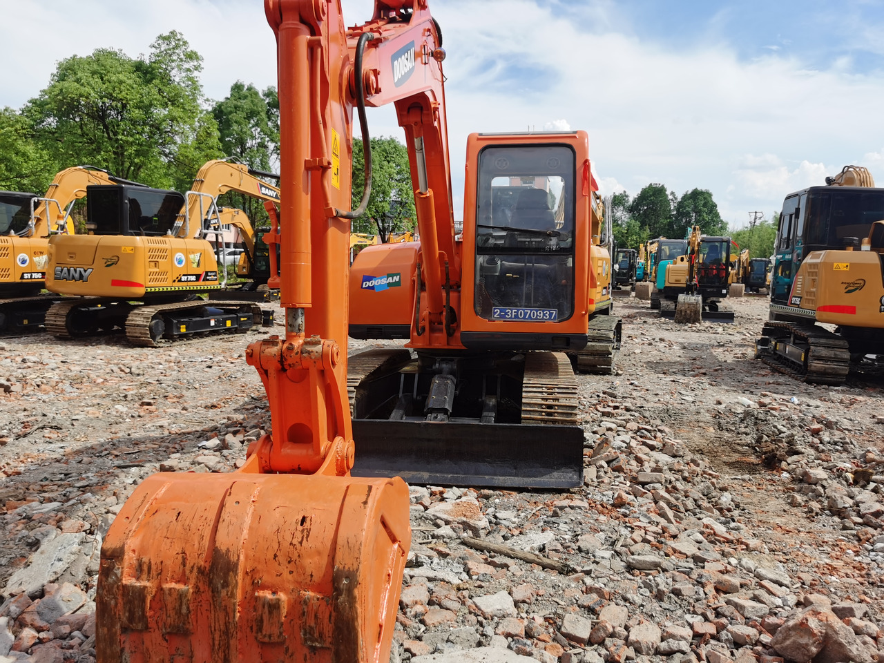 DOOSAN DX75 - Lintekskavaator: pilt 4 DOOSAN DX75 - Lintekskavaator: pilt 4