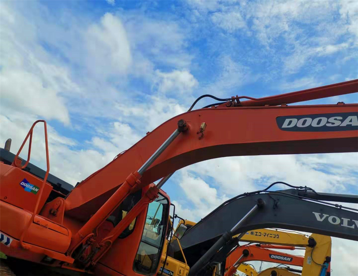 DOOSAN Excavator DH300 Click Here for Discount - Ekskavaator: pilt 4 DOOSAN Excavator DH300 Click Here for Discount - Ekskavaator: pilt 4