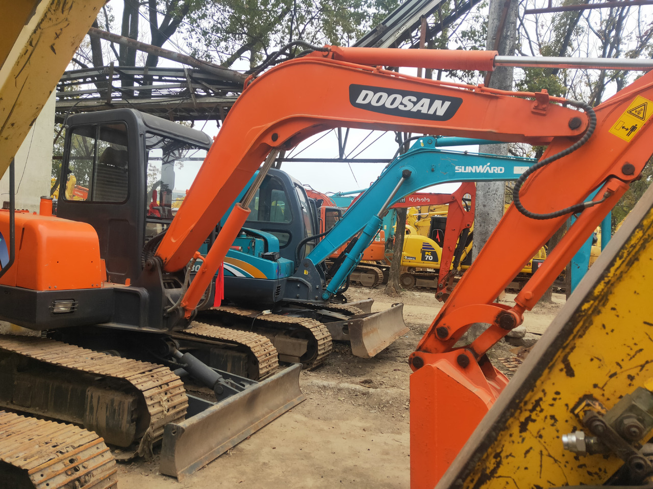 DOOSAN Mini Excavator DH5550 - Miniekskavaator: pilt 5 DOOSAN Mini Excavator DH5550 - Miniekskavaator: pilt 5