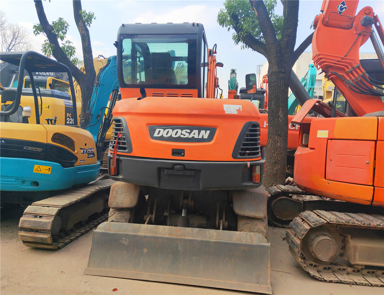 DOOSAN Mini Excavator DX60W Click Here for Discount - Miniekskavaator: pilt 3 DOOSAN Mini Excavator DX60W Click Here for Discount - Miniekskavaator: pilt 3