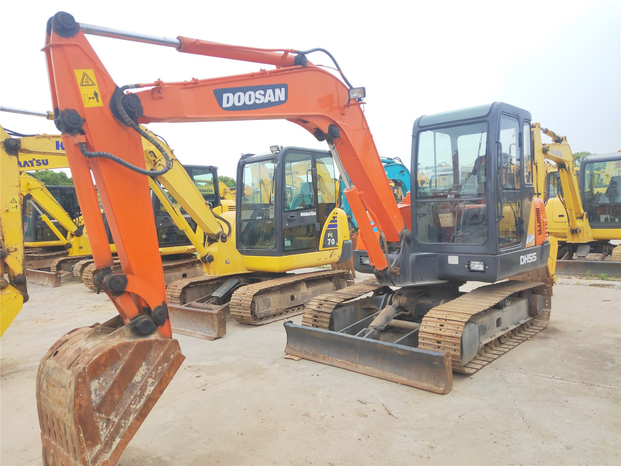 Doosan Crawler Excavator DH55 Good Condition Click for Discount - Lintekskavaator: pilt 2 Doosan Crawler Excavator DH55 Good Condition Click for Discount - Lintekskavaator: pilt 2