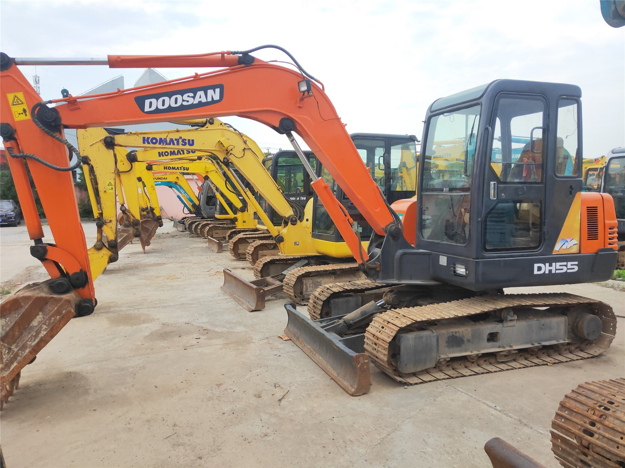 Doosan Crawler Excavator DH55 Good Condition Click for Discount - Lintekskavaator: pilt 3 Doosan Crawler Excavator DH55 Good Condition Click for Discount - Lintekskavaator: pilt 3